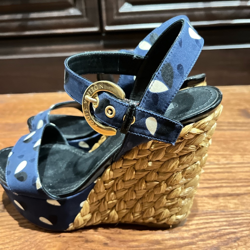 LV Sandales